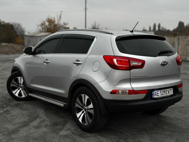 Сірий Кіа Sportage, об'ємом двигуна 2 л та пробігом 178 тис. км за 10500 $, фото 8 на Automoto.ua