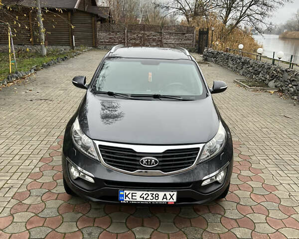 Сірий Кіа Sportage, об'ємом двигуна 2 л та пробігом 135 тис. км за 12499 $, фото 5 на Automoto.ua