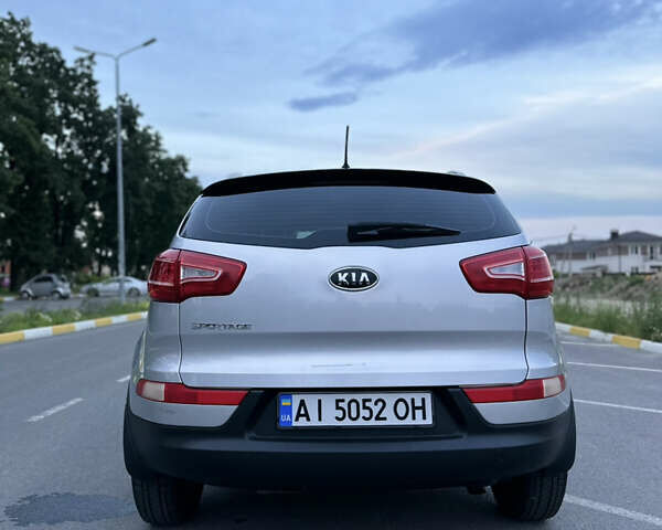 Сірий Кіа Sportage, об'ємом двигуна 2 л та пробігом 170 тис. км за 12200 $, фото 11 на Automoto.ua