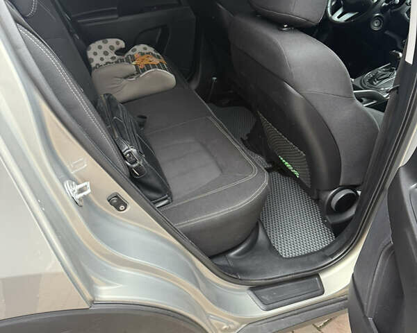 Серый Киа Sportage, объемом двигателя 2 л и пробегом 152 тыс. км за 13350 $, фото 12 на Automoto.ua