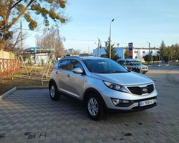 Серый Киа Sportage, объемом двигателя 2 л и пробегом 218 тыс. км за 10300 $, фото 4 на Automoto.ua