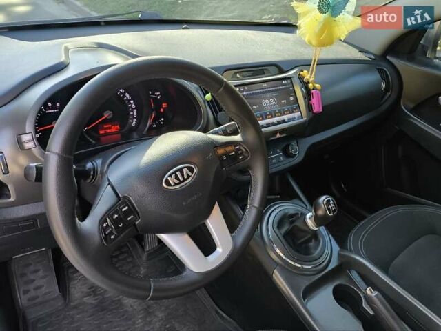 Серый Киа Sportage, объемом двигателя 1.69 л и пробегом 199 тыс. км за 11500 $, фото 2 на Automoto.ua