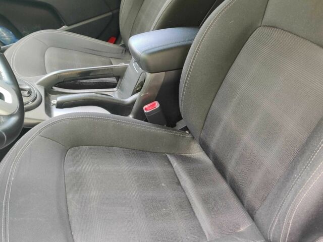 Серый Киа Sportage, объемом двигателя 2 л и пробегом 170 тыс. км за 11500 $, фото 10 на Automoto.ua