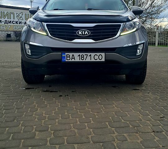 Серый Киа Sportage, объемом двигателя 2.4 л и пробегом 205 тыс. км за 11500 $, фото 3 на Automoto.ua