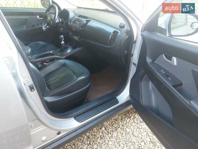 Серый Киа Sportage, объемом двигателя 1.69 л и пробегом 161 тыс. км за 10900 $, фото 9 на Automoto.ua