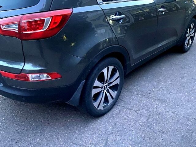 Сірий Кіа Sportage, об'ємом двигуна 2 л та пробігом 202 тис. км за 13200 $, фото 4 на Automoto.ua