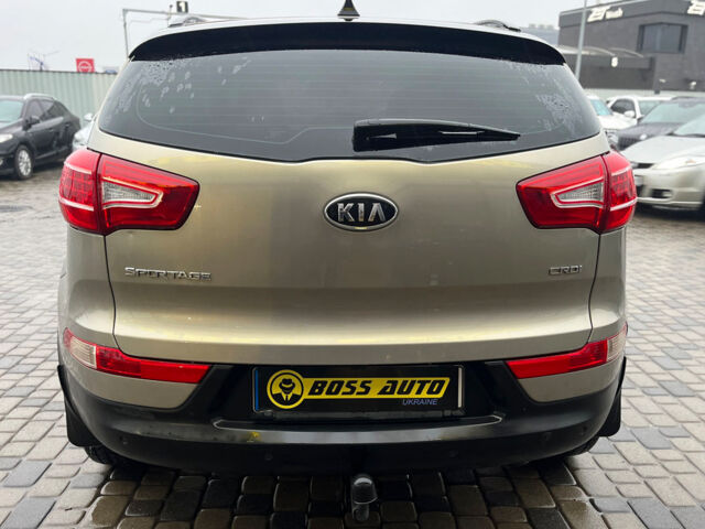 Серый Киа Sportage, объемом двигателя 1.7 л и пробегом 311 тыс. км за 12490 $, фото 5 на Automoto.ua