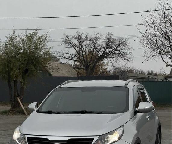Сірий Кіа Sportage, об'ємом двигуна 2 л та пробігом 180 тис. км за 11500 $, фото 1 на Automoto.ua