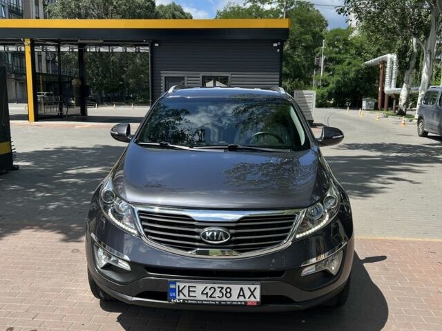 Серый Киа Sportage, объемом двигателя 2 л и пробегом 132 тыс. км за 12999 $, фото 1 на Automoto.ua