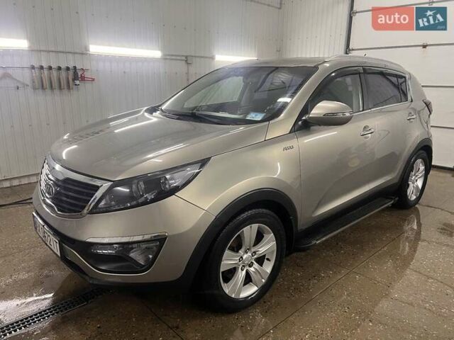 Серый Киа Sportage, объемом двигателя 2 л и пробегом 191 тыс. км за 10000 $, фото 24 на Automoto.ua