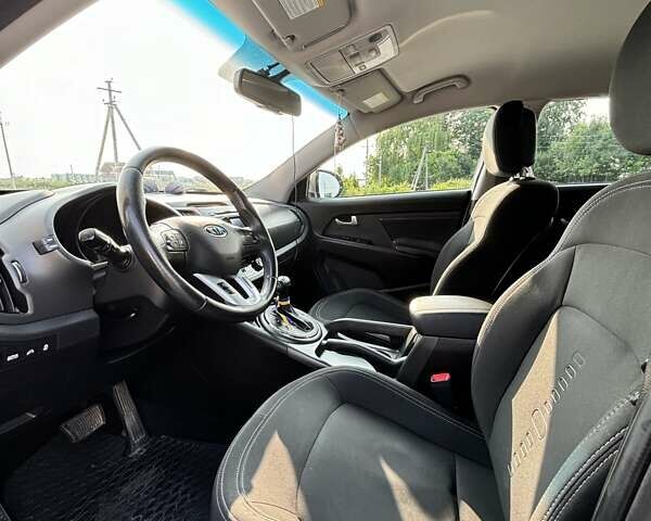 Серый Киа Sportage, объемом двигателя 2 л и пробегом 149 тыс. км за 14200 $, фото 24 на Automoto.ua