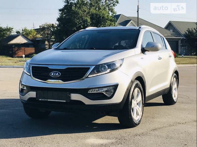 Сірий Кіа Sportage, об'ємом двигуна 2 л та пробігом 89 тис. км за 12950 $, фото 23 на Automoto.ua