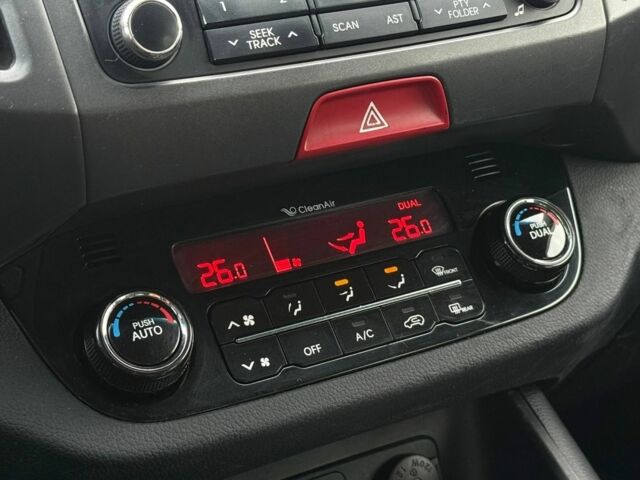 Серый Киа Sportage, объемом двигателя 2 л и пробегом 230 тыс. км за 12500 $, фото 15 на Automoto.ua