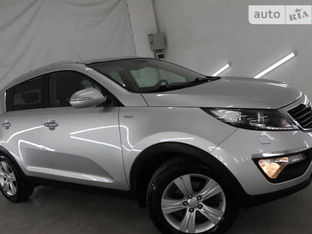 Серый Киа Sportage, объемом двигателя 2 л и пробегом 185 тыс. км за 12999 $, фото 122 на Automoto.ua