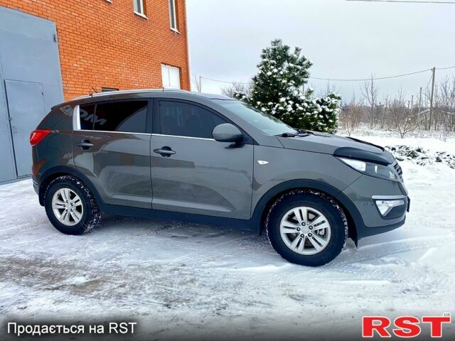 Серый Киа Sportage, объемом двигателя 2 л и пробегом 121 тыс. км за 12200 $, фото 4 на Automoto.ua