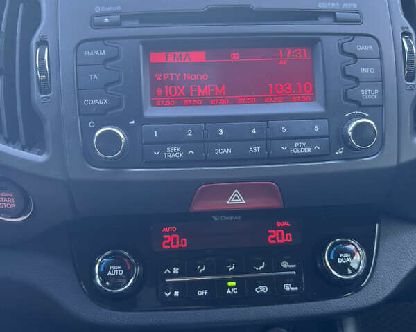 Серый Киа Sportage, объемом двигателя 2 л и пробегом 132 тыс. км за 13500 $, фото 17 на Automoto.ua