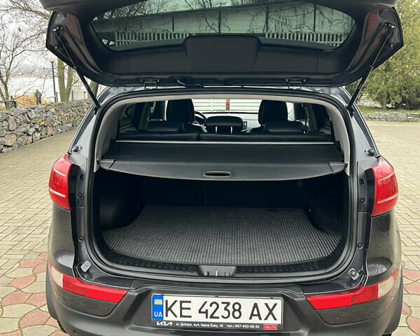 Сірий Кіа Sportage, об'ємом двигуна 2 л та пробігом 135 тис. км за 12499 $, фото 31 на Automoto.ua