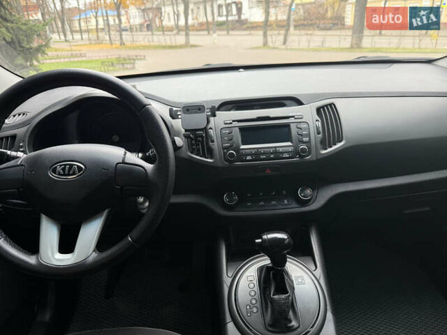 Серый Киа Sportage, объемом двигателя 2 л и пробегом 152 тыс. км за 13350 $, фото 17 на Automoto.ua