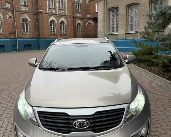 Серый Киа Sportage, объемом двигателя 2 л и пробегом 152 тыс. км за 13350 $, фото 1 на Automoto.ua