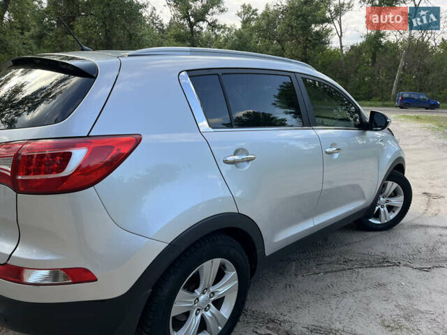 Сірий Кіа Sportage, об'ємом двигуна 2 л та пробігом 145 тис. км за 12800 $, фото 17 на Automoto.ua