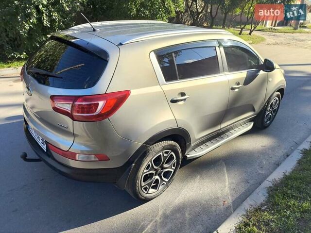 Серый Киа Sportage, объемом двигателя 1.69 л и пробегом 199 тыс. км за 11500 $, фото 3 на Automoto.ua