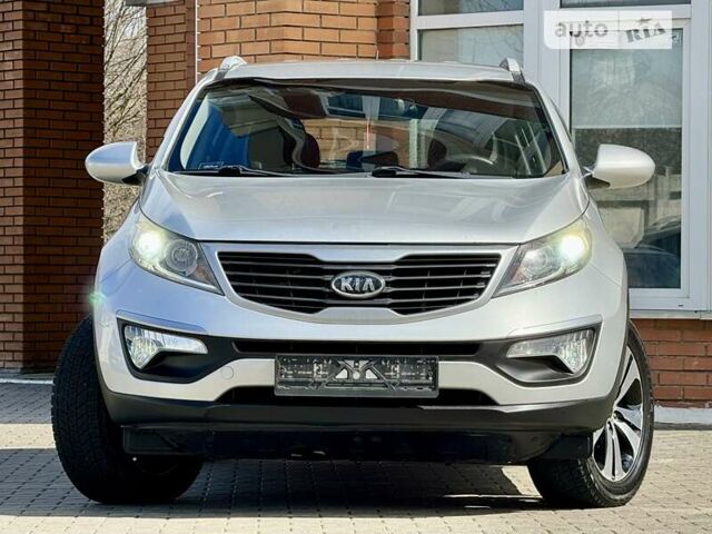 Сірий Кіа Sportage, об'ємом двигуна 2 л та пробігом 113 тис. км за 12700 $, фото 7 на Automoto.ua