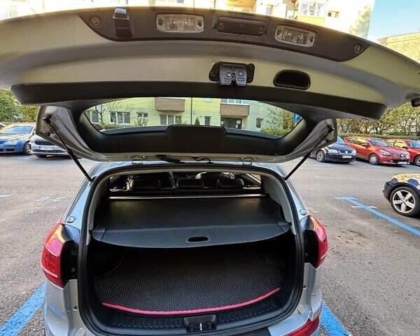 Сірий Кіа Sportage, об'ємом двигуна 2 л та пробігом 140 тис. км за 14500 $, фото 3 на Automoto.ua