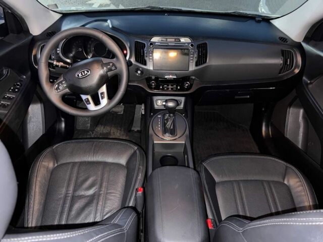 Серый Киа Sportage, объемом двигателя 2 л и пробегом 177 тыс. км за 13000 $, фото 17 на Automoto.ua