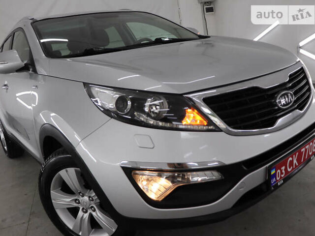 Серый Киа Sportage, объемом двигателя 2 л и пробегом 185 тыс. км за 12999 $, фото 3 на Automoto.ua