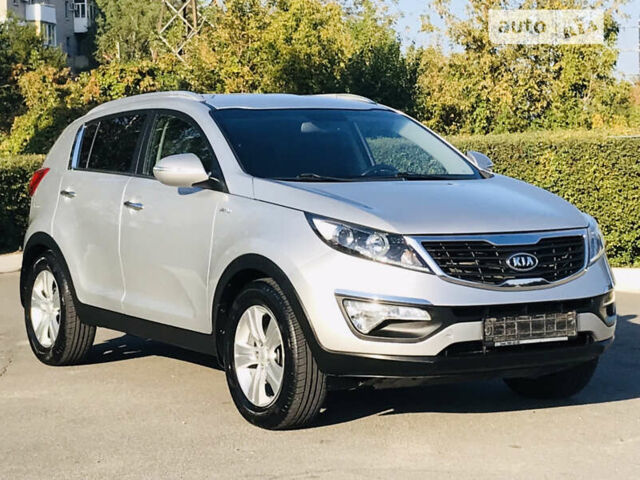 Серый Киа Sportage, объемом двигателя 2 л и пробегом 89 тыс. км за 12950 $, фото 1 на Automoto.ua