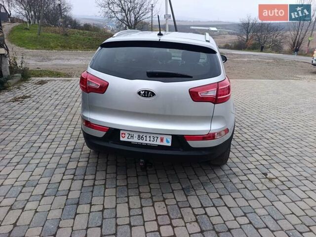 Серый Киа Sportage, объемом двигателя 2 л и пробегом 193 тыс. км за 14858 $, фото 10 на Automoto.ua