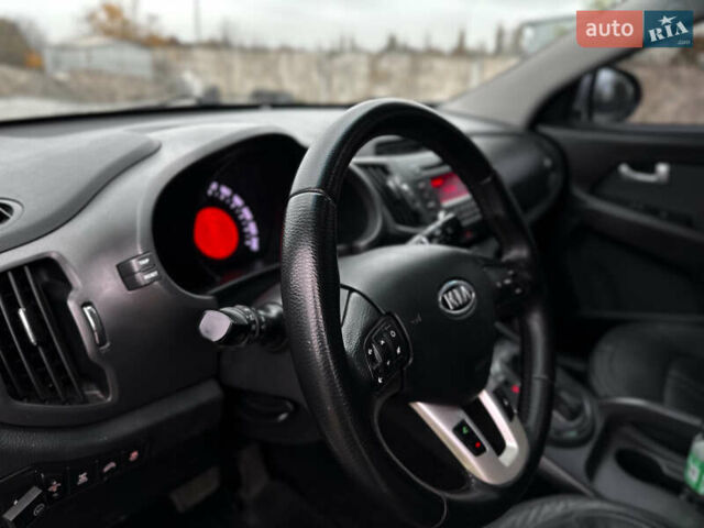 Серый Киа Sportage, объемом двигателя 2 л и пробегом 180 тыс. км за 10300 $, фото 14 на Automoto.ua