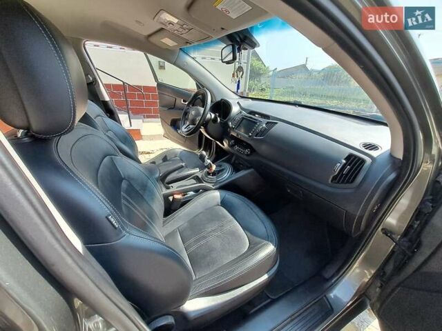 Серый Киа Sportage, объемом двигателя 2 л и пробегом 296 тыс. км за 12200 $, фото 11 на Automoto.ua