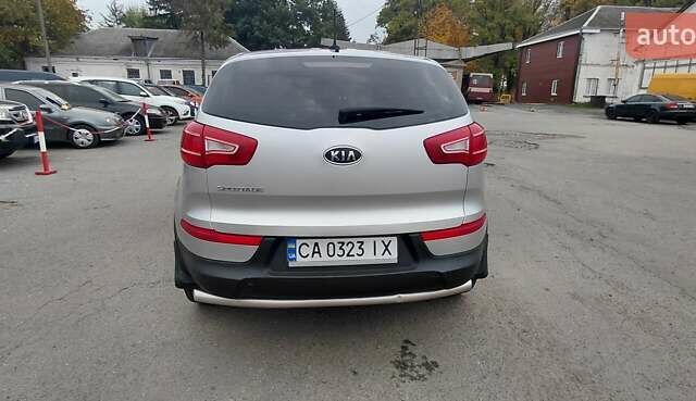 Серый Киа Sportage, объемом двигателя 2.36 л и пробегом 275 тыс. км за 11300 $, фото 4 на Automoto.ua