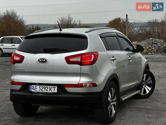 Серый Киа Sportage, объемом двигателя 2 л и пробегом 180 тыс. км за 10300 $, фото 5 на Automoto.ua