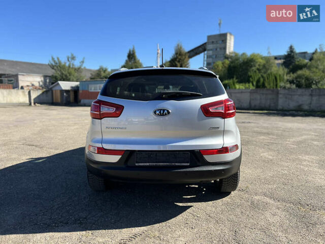 Сірий Кіа Sportage, об'ємом двигуна 2 л та пробігом 165 тис. км за 13900 $, фото 6 на Automoto.ua