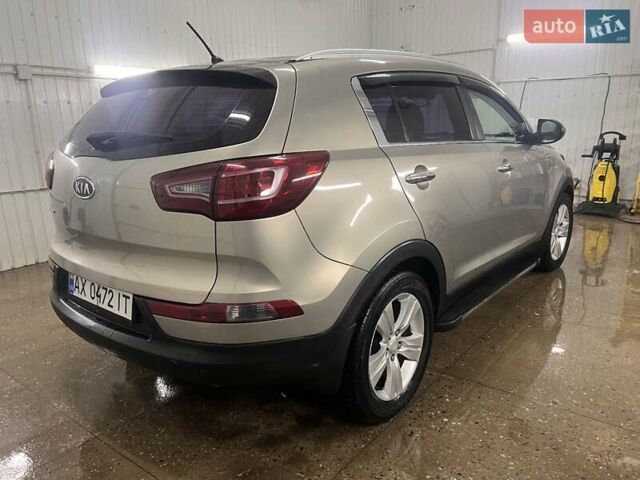 Серый Киа Sportage, объемом двигателя 2 л и пробегом 191 тыс. км за 10000 $, фото 6 на Automoto.ua