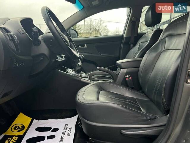 Серый Киа Sportage, объемом двигателя 2 л и пробегом 222 тыс. км за 14300 $, фото 10 на Automoto.ua