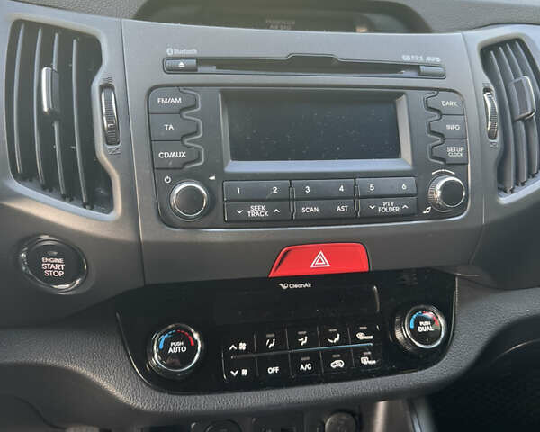 Серый Киа Sportage, объемом двигателя 2 л и пробегом 132 тыс. км за 13500 $, фото 23 на Automoto.ua