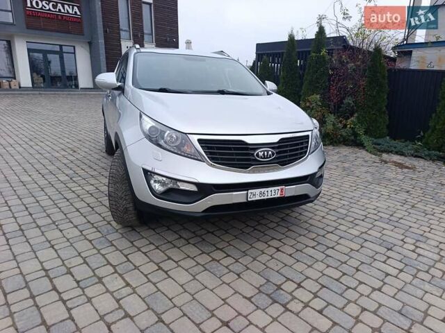 Серый Киа Sportage, объемом двигателя 2 л и пробегом 193 тыс. км за 14858 $, фото 3 на Automoto.ua
