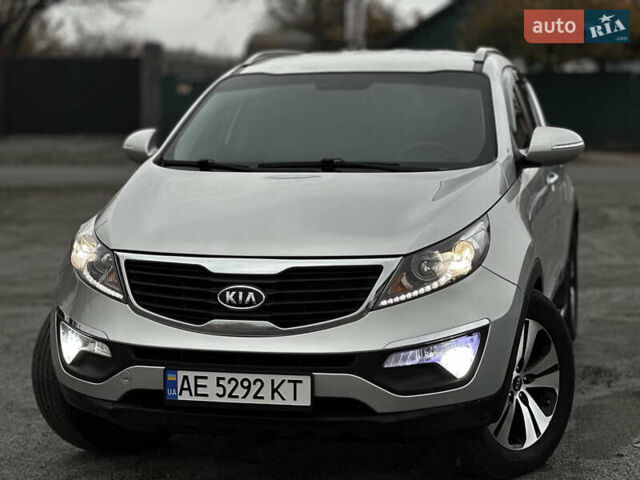 Серый Киа Sportage, объемом двигателя 2 л и пробегом 180 тыс. км за 10300 $, фото 1 на Automoto.ua