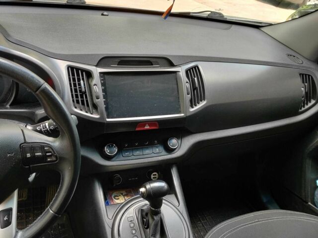 Серый Киа Sportage, объемом двигателя 2 л и пробегом 170 тыс. км за 11500 $, фото 7 на Automoto.ua