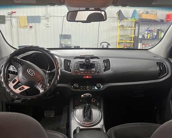 Серый Киа Sportage, объемом двигателя 2 л и пробегом 191 тыс. км за 10000 $, фото 19 на Automoto.ua