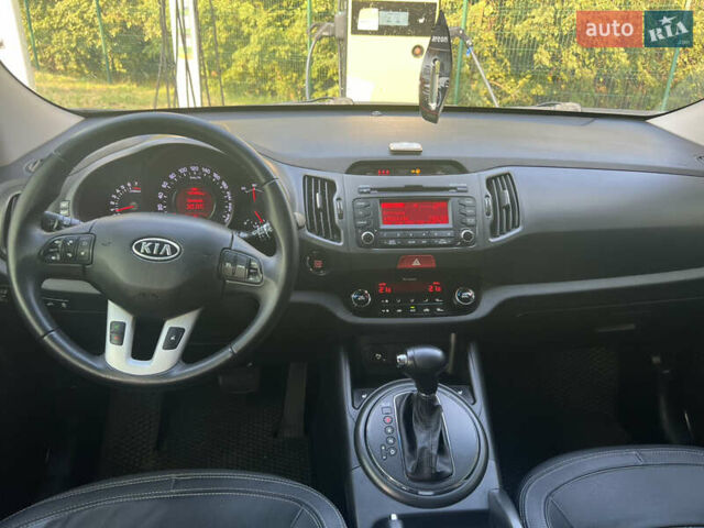 Серый Киа Sportage, объемом двигателя 2 л и пробегом 132 тыс. км за 13500 $, фото 10 на Automoto.ua