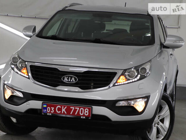 Серый Киа Sportage, объемом двигателя 2 л и пробегом 185 тыс. км за 12999 $, фото 155 на Automoto.ua