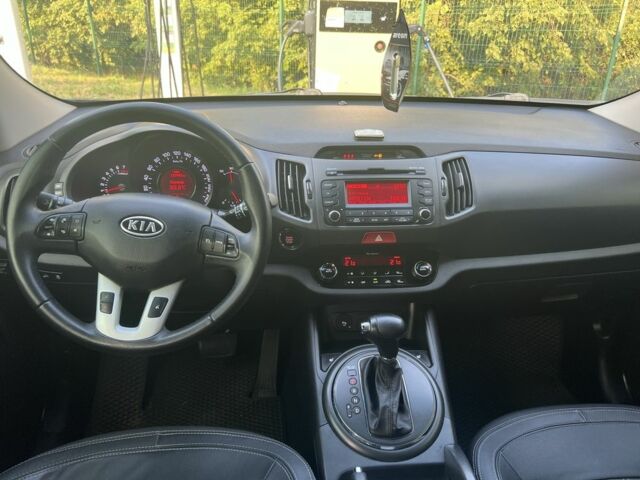Серый Киа Sportage, объемом двигателя 2 л и пробегом 132 тыс. км за 12999 $, фото 6 на Automoto.ua