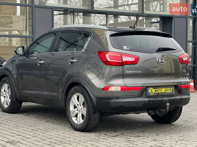 Серый Киа Sportage, объемом двигателя 2 л и пробегом 222 тыс. км за 14300 $, фото 3 на Automoto.ua