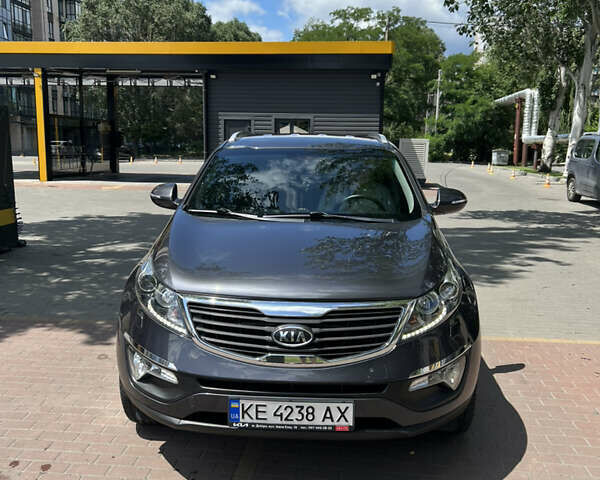 Серый Киа Sportage, объемом двигателя 2 л и пробегом 132 тыс. км за 13500 $, фото 2 на Automoto.ua