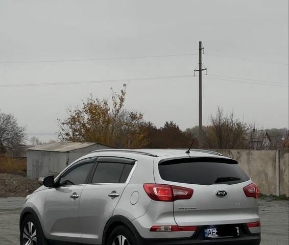 Сірий Кіа Sportage, об'ємом двигуна 2 л та пробігом 180 тис. км за 11500 $, фото 3 на Automoto.ua