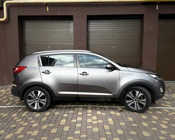 Сірий Кіа Sportage, об'ємом двигуна 2 л та пробігом 160 тис. км за 12300 $, фото 11 на Automoto.ua
